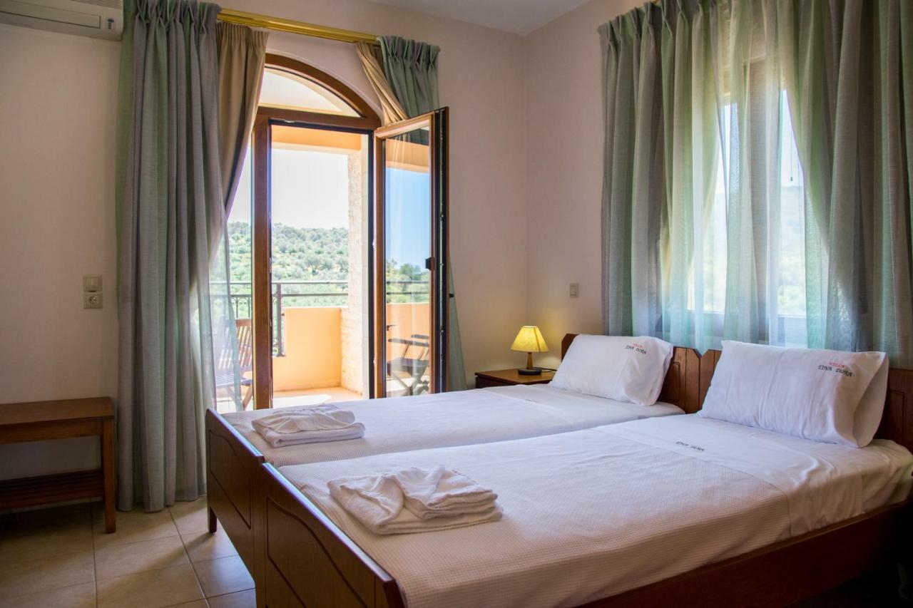 Villa Tinadora Agia Triada ภายนอก รูปภาพ
